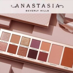 Anastasia Beverly Hills Primrose Eyeshadow Palette